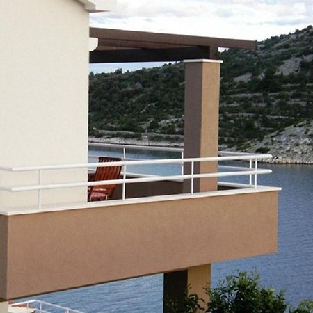 Apartments Ljubi Vinisce Luaran gambar