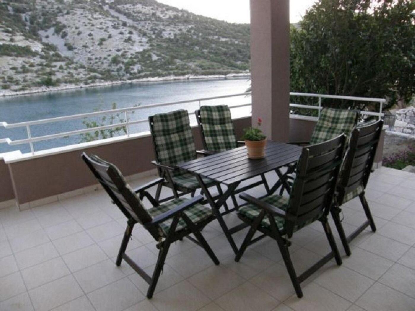 Apartments Ljubi Vinisce Luaran gambar